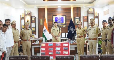 हरवलेले तब्बल 20 मोबाईल तक्रारदारांना केले परत, बीडच्या शिवाजीनगर पोलिसांची दमदार कामगिरी,