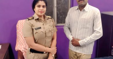 महिला पोलीस हवालदार प्रमिला निकम मॅडम जी. वाढदिवसांच्या शुभेच्छा ! पोलीस खात्यात नेहमीच प्रयत्नशील !!