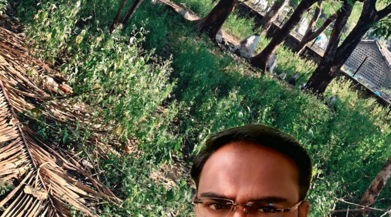 शासकीय रुग्णालय, प्राथमिक शाळा येथील वेताळबाबा चे येथील धोकादायक गचपण काढणार कोण..? ” सेल्फी विथ समस्या आंदोलनातून समस्यांचा पाढा सुरुच ” शासकीय रुग्णालय, प्राथमिक शाळा येथील वेताळबाबा चे येथील धोकादायक गचपण काढणार कोण..? ” सेल्फी विथ समस्या आंदोलनातून समस्यांचा पाढा सुरुच ”