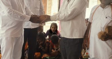 विद्यार्थी वारकरी दिंडीतून संत परंपरा, व्यसनमुक्ती व पर्यावरण संवर्धनाचा संदेश